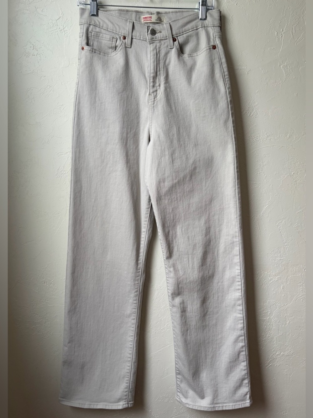 Signature Levi Strauss High Rise Loose Straight Jeans Light Beige 28x31